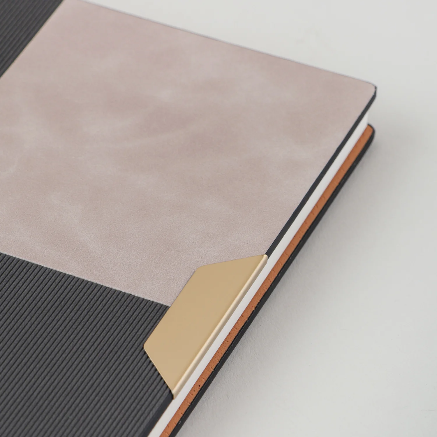 Diary Manufacturer